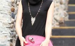 八字奶是什么意思